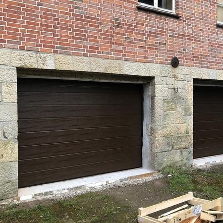 ConDoor Garagen-Sektionaltor ISO40 Typ Woodgrain Ligna, RAL 8014 Sepiabraun