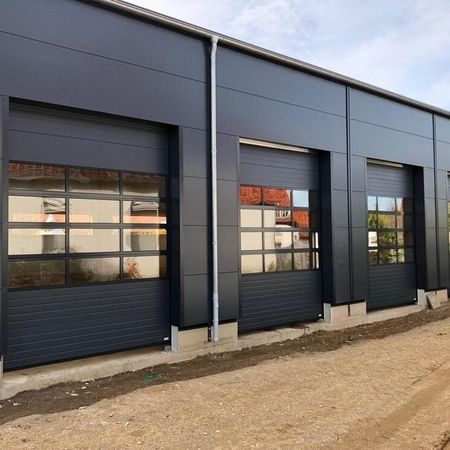 ConDoor Industrie-Sektionaltor ISO40, Typ A40, 3270 x 4440 mm, RAL 7016 Anthrazitgrau, Rahmen in RAL 7016 pulverbeschichtet