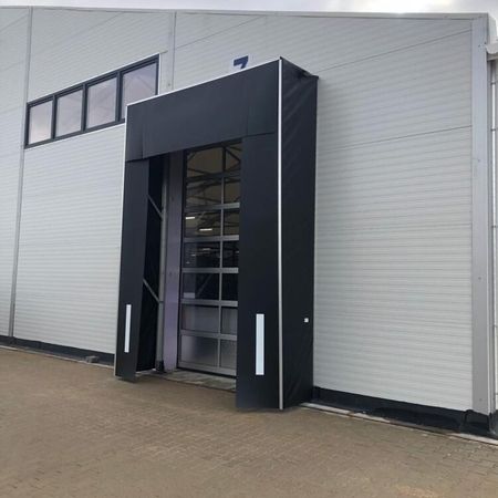 Torabdichtungen für Lkw-Verladerampen, 3.450 × 4.500 mm, schwarz, ohne Logo