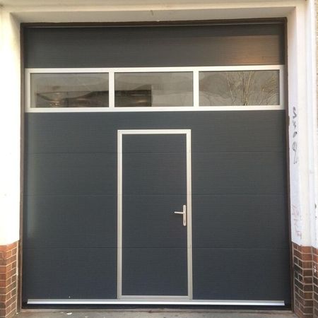 Industrie-Sektionaltor