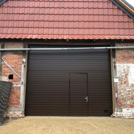 ConDoor Industrie-Sektionaltor ISO40, Typ S40, RAL 8014 Sepiabraun, handbedient