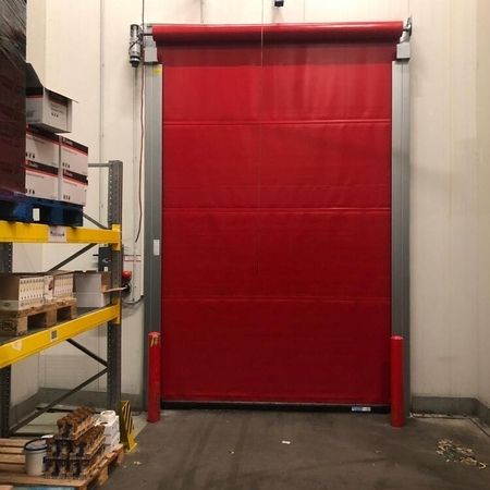 Seuster Schnelllauftor S 2010 SEL, 2520 x 3870 mm, RAL 3002, mit Radarbewegungsmelder innen und außen