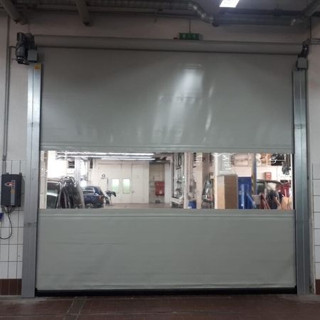 Seuster Schnelllauftor S 2010 SEL. RAL 9002, Grauweiß, mit Anti-Crash System