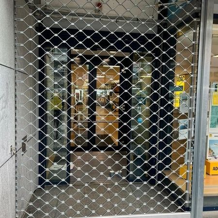 OCO Oesterheld Rollgitteranlage, gerade Wabe 185, Stahl mit Rohrmotor, 2150 x 2830 mm